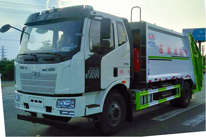 解放J6，13方壓縮垃圾車