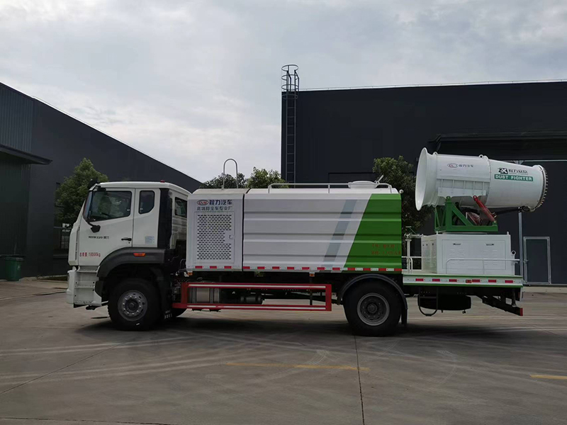 重汽TX單橋抑塵車(chē)